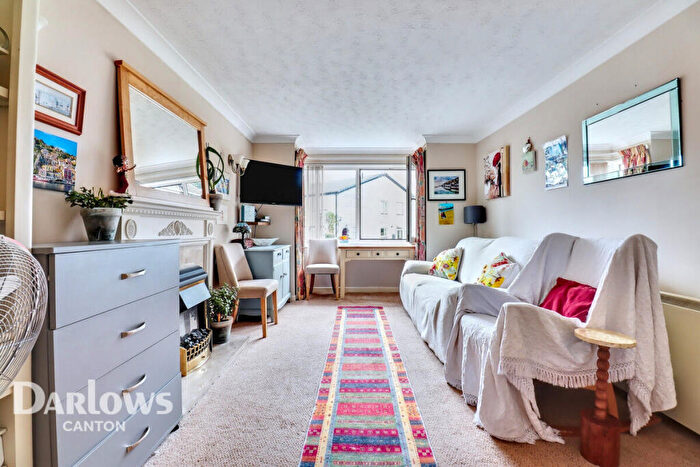 1 Bedroom Retirement Property For Sale In Bradford Place, Penarth, CF64