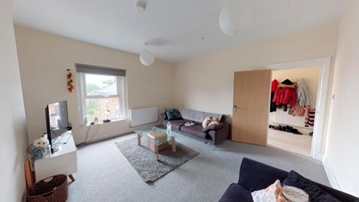 2 Bedroom Flat To Rent In Flat, Forest Road West, The Arboretum, Nottingham, NG7