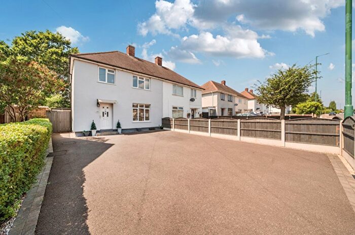 3 Bedroom Semi-Detached House For Sale In Glaisdale Drive West, Nottingham, Nottinghamshire, NG8