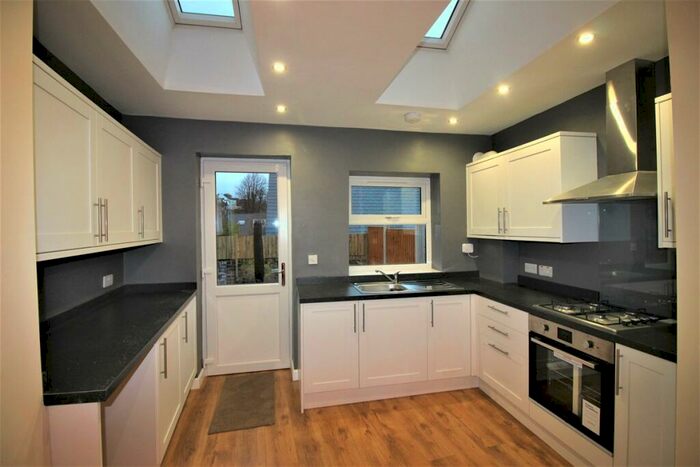 3 Bedroom End Of Terrace House To Rent In Hands Road, Crookes, Sheffield, S10