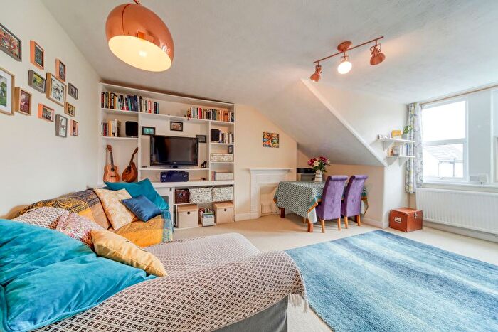 1 Bedroom Flat For Sale In Woodstock Road, Croydon, CR0