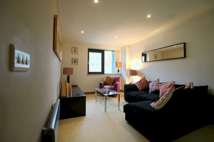 2 Bedroom Flat To Rent In Salts Mill Road, Shipley, BD17