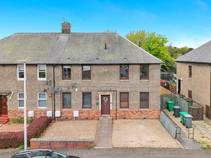 2 Bedroom Flat For Sale In Meadow View, Crossford, Dunfermline, KY12