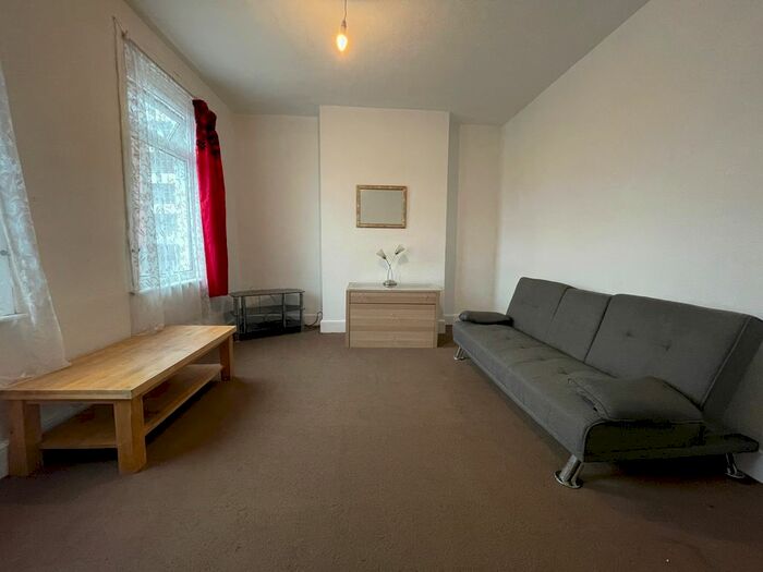 1 Bedroom Maisonette To Rent In Clarence Road, Grays RM17