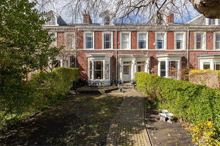 6 Bedroom Terraced House For Sale In Thornhill Terrace, Sunderland, SR2