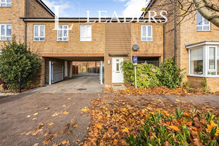 2 Bedroom Coach House For Sale In Addington Avenue, Wolverton, Milton Keynes, MK12
