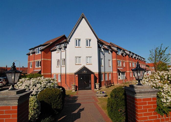 1 Bedroom Flat For Sale In George Street, Sheringham, NR26