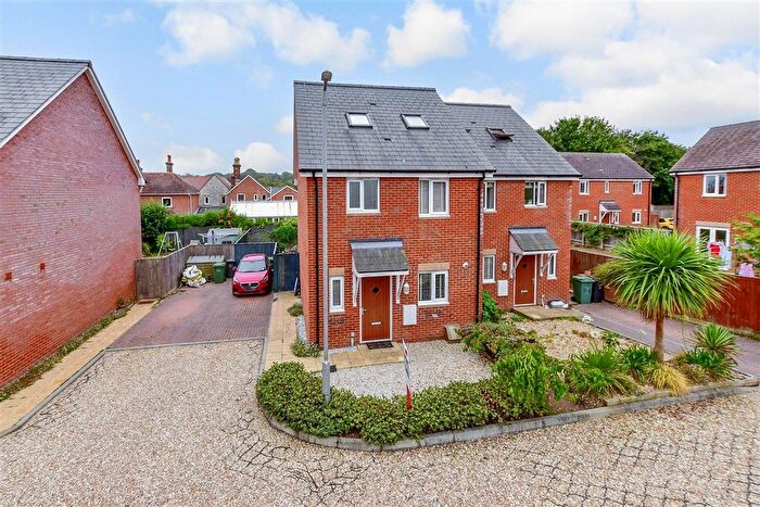 3 Bedroom Semi-Detached House For Sale In Old School Close, Freshwater, Isle Of Wight, PO40