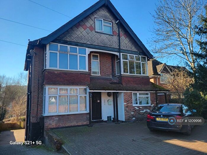 1 Bedroom Flat To Rent In West Wycombe Road, High Wycombe, HP12