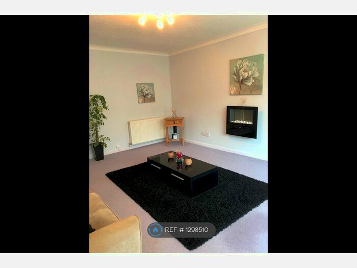 1 Bedroom Flat To Rent In Riversleigh Court, Lytham St. Annes FY8