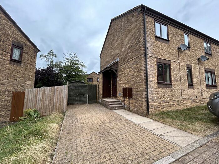 3 Bedroom Semi-Detached House To Rent In Burghley Court, Great Holm, MK8