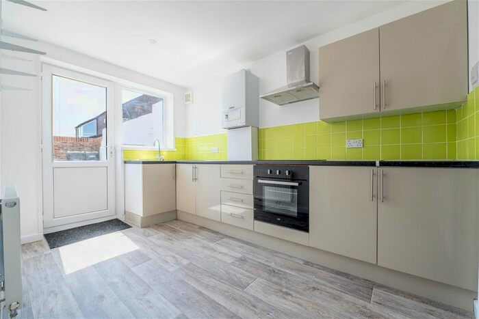 2 Bedroom End Of Terrace House To Rent In Alma Street, Gosport, Hampshire, PO12