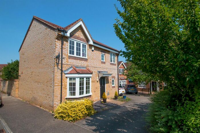 4 Bedroom Detached House To Rent In Clifton Moor, Oakhill, Milton Keynes, MK5