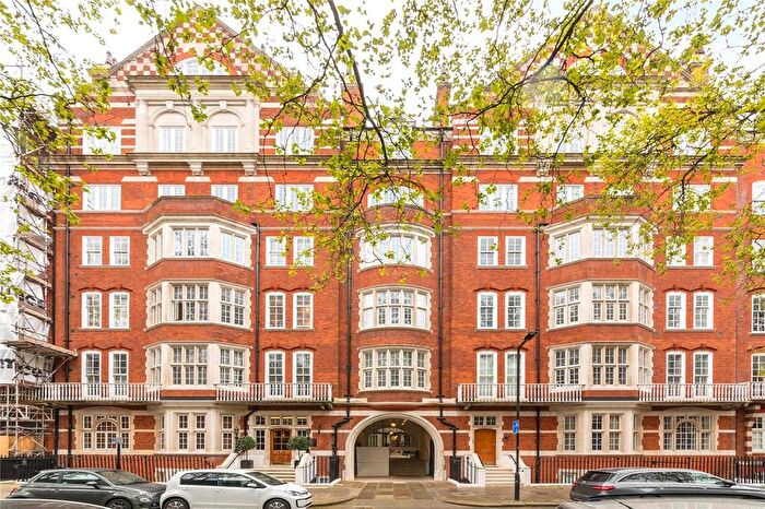 2 Bedroom Flat To Rent In Bedford Avenue, Bloomsbury, London, WC1B