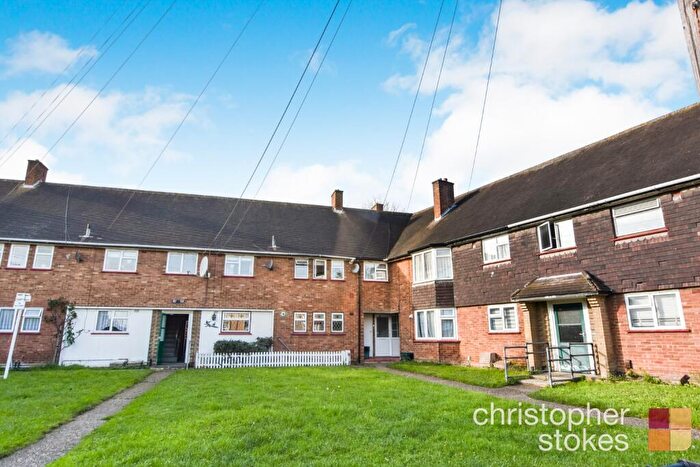 2 Bedroom Flat To Rent In Chadwell Avenue, Cheshunt, Waltham Cross, Hertfordshire, EN8