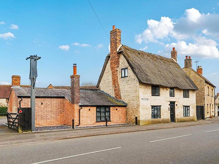 3 Bedroom Detached House For Sale In The Former Malting House Pub, High Street, Stoke Goldington, Newport Pagnall, Buckinghamshire, MK16