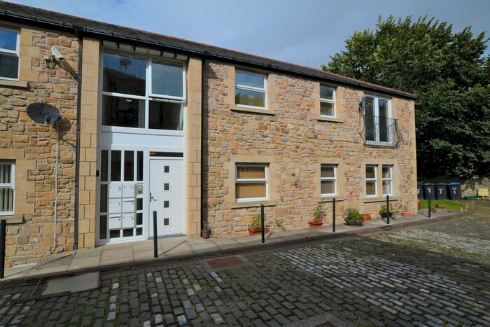 2 Bedroom Flat To Rent In Anderson Court, Burnopfield, Newcastle Upon Tyne, NE16