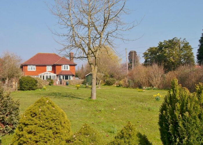 4 Bedroom Detached House To Rent In Balchins Close, Wisborough Green, RH14