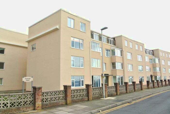 2 Bedroom Apartment To Rent In Crescent Court, Promenade, Blackpool, FY4