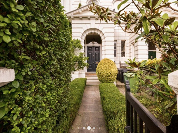 1 Bedroom Flat To Rent In Rosslyn Hill, NW3