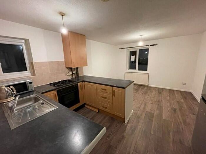 1 Bedroom Flat To Rent In The Cedars, Broom Road, Sittingbourne, ME10