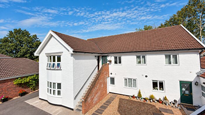 2 Bedroom Flat For Sale In Stoddens Road, Burnham-On-Sea, TA8