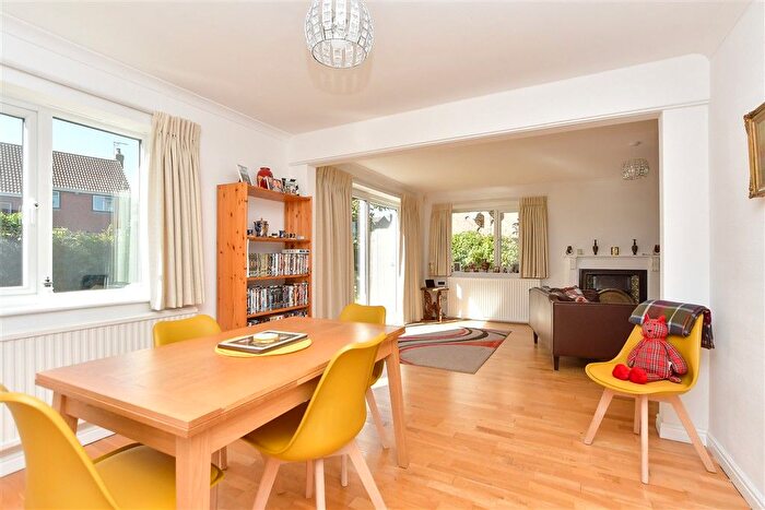 4 Bedroom Detached House For Sale In Bramley Avenue, Faversham, Kent, ME13