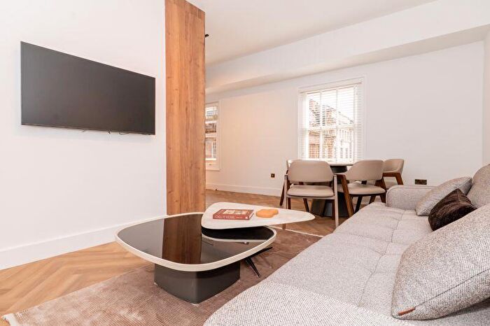 2 Bedroom Flat To Rent In Royal House, LE1