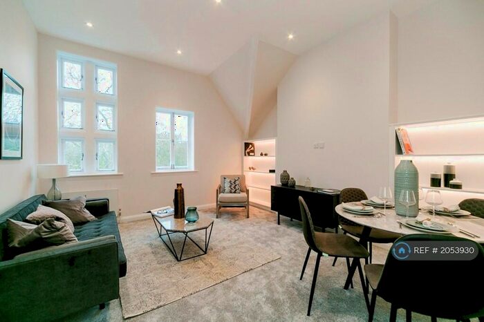 2 Bedroom Flat To Rent In Overstrand Mansions, London, SW11