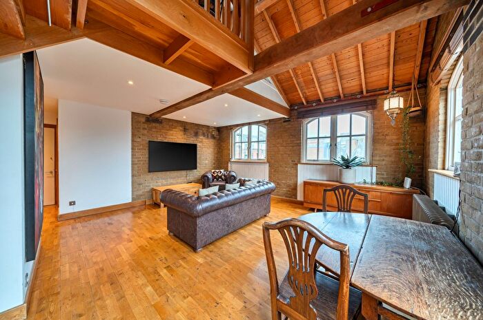 2 Bedroom Property For Sale In Maltings Place, Tower Bridge Road, SE1