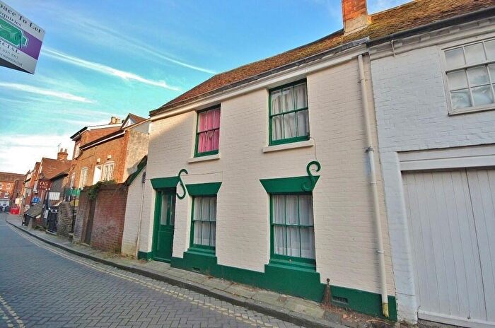 3 Bedroom Terraced House To Rent In Winchester City Centre, SO23