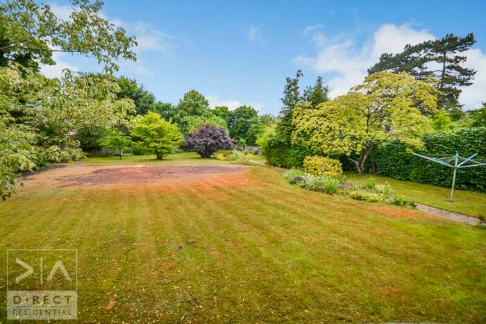 6 Bedroom Detached House To Rent In Old Court, Ashtead, KT21