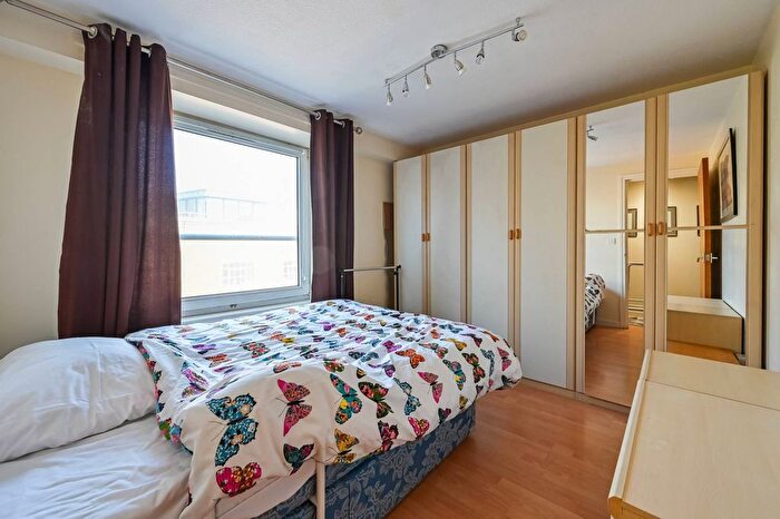 1 Bedroom Flat For Sale In Wapping High St, Wapping, London, E1W