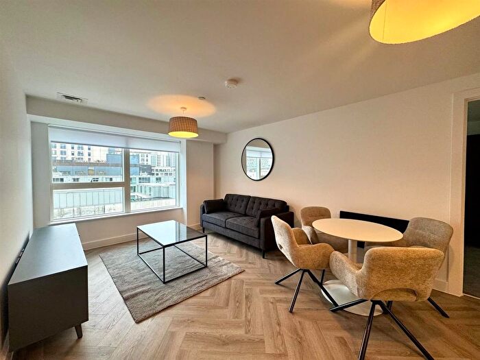 2 Bedroom Flat To Rent In Upper Gough Street, Birmingham, B1