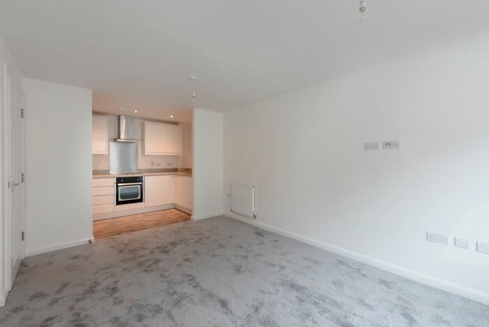 2 Bedroom Flat To Rent In John Street, Luton, LU1