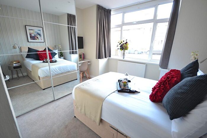 Studio To Rent In En Suite, B Beechwood Road, Luton, Bedfordshire, LU4