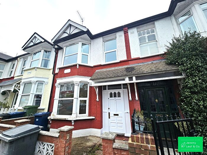 4 Bedroom Property To Rent In Lewis Gardens, London, N2