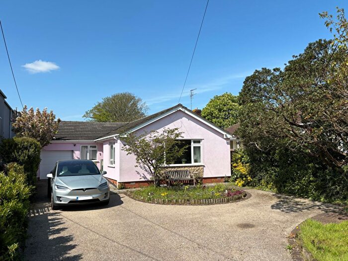 3 Bedroom Detached Bungalow For Sale In The Avenue, Clevedon, BS21
