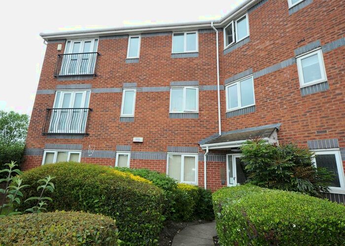 2 Bedroom Apartment To Rent In Rixtonleys Drive, Irlam, M44
