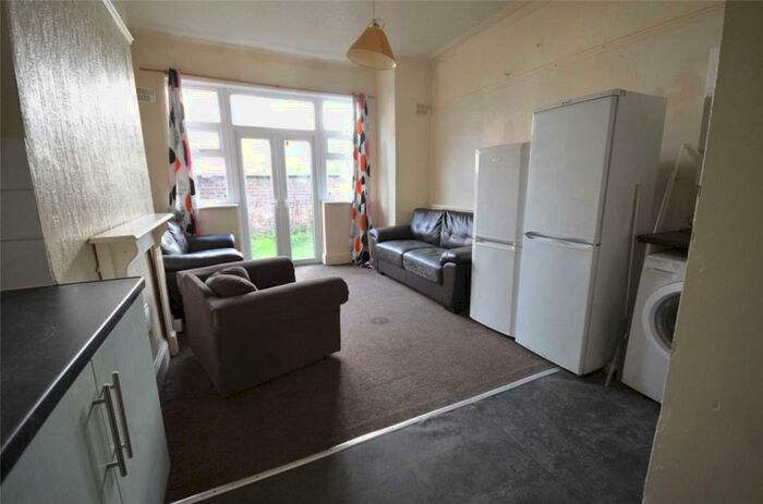 5 Bedroom Terraced House To Rent In Belgrave Ave, Victoria Park, Manchester, Manchester, M14