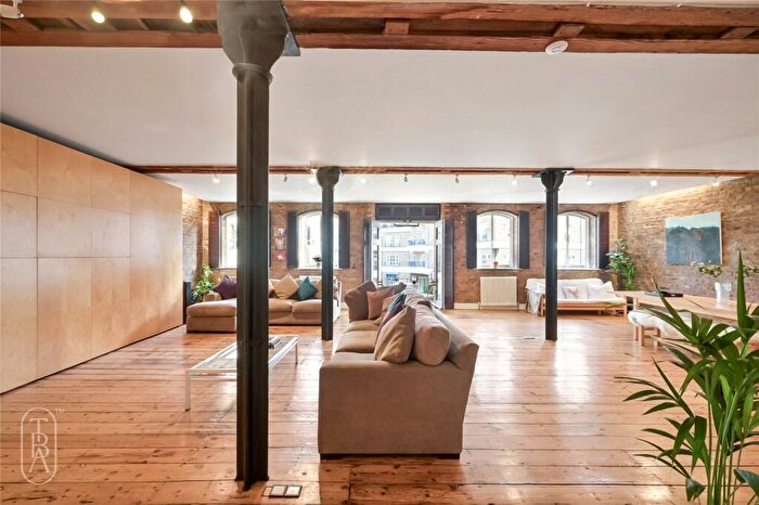 2 Bedroom Apartment For Sale In Narrow Street, London, E14