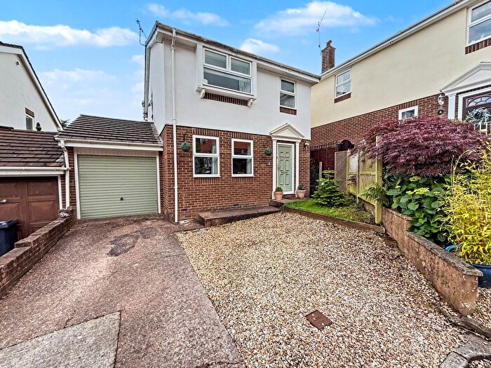 3 Bedroom Detached House For Sale In Spencer Drive, Tiverton, EX16