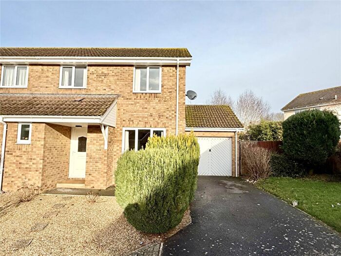 3 Bedroom Semi-Detached House For Sale In Woodruff Close, Highcliffe On Sea, Christchurch, Dorset, BH23
