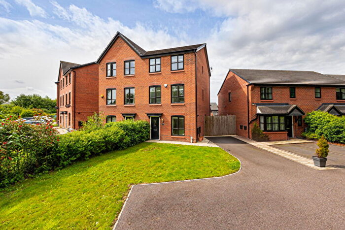 4 Bedroom Town House For Sale In Handyside Close, Monton, M30
