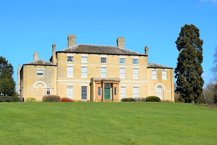 2 Bedroom Apartment For Sale In Riplingham Road, Raywell, Cottingham, HU16