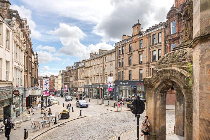 3 Bedroom Apartment For Sale In King Street, Stirling, FK8