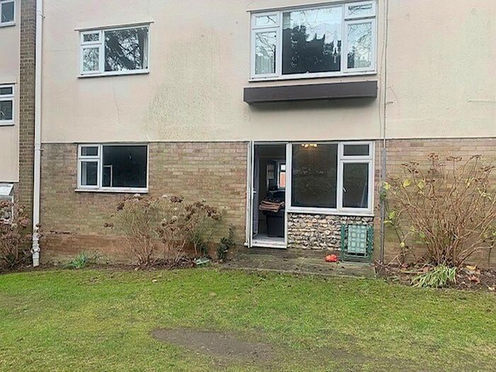 2 Bedroom Flat To Rent In Cliveden Court, Cliveden Close, Brighton, East Sussex, BN1