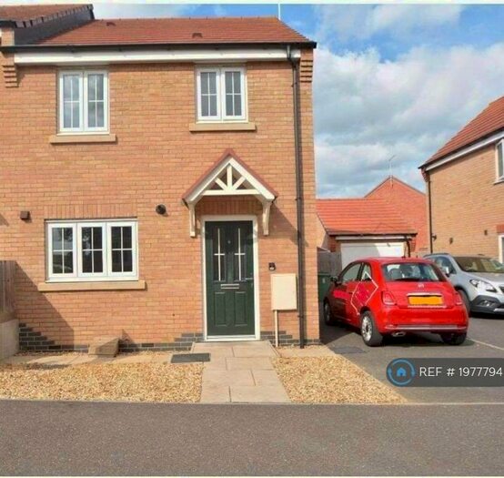3 Bedroom End Of Terrace House To Rent In Oban Drive, Peterborough, PE2