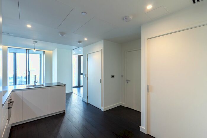 Studio To Rent In Bondway, Vauxhall, London, SW8