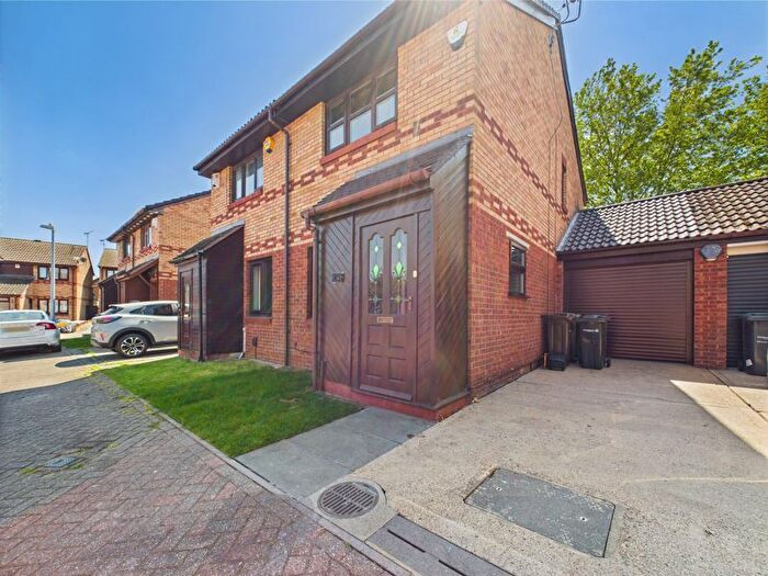 2 Bedroom Property To Rent In Maypole Road, Gravesend, DA12